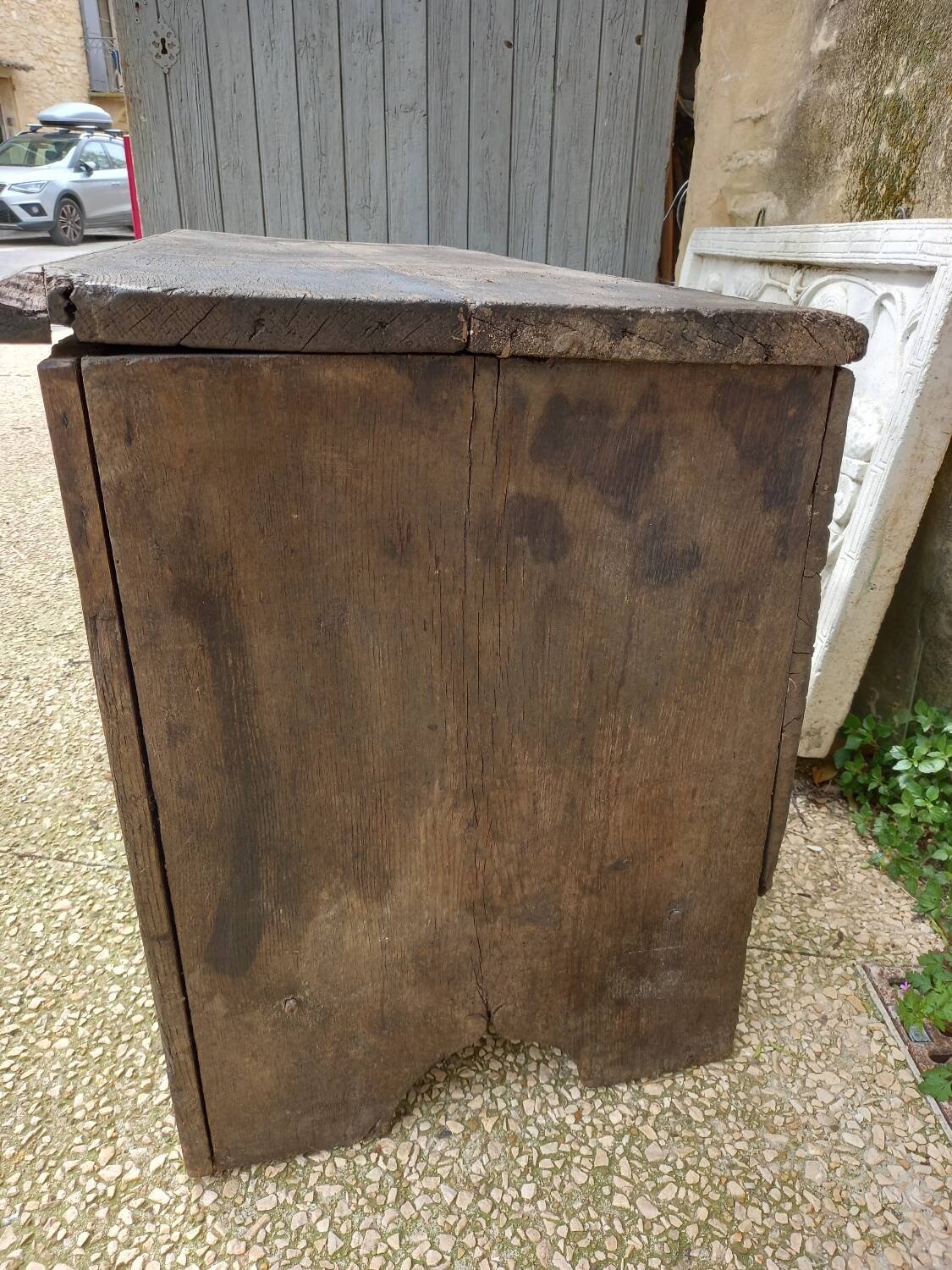 Large 17th century oak chest