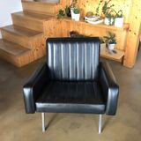 Vintage armchair in black skaï
