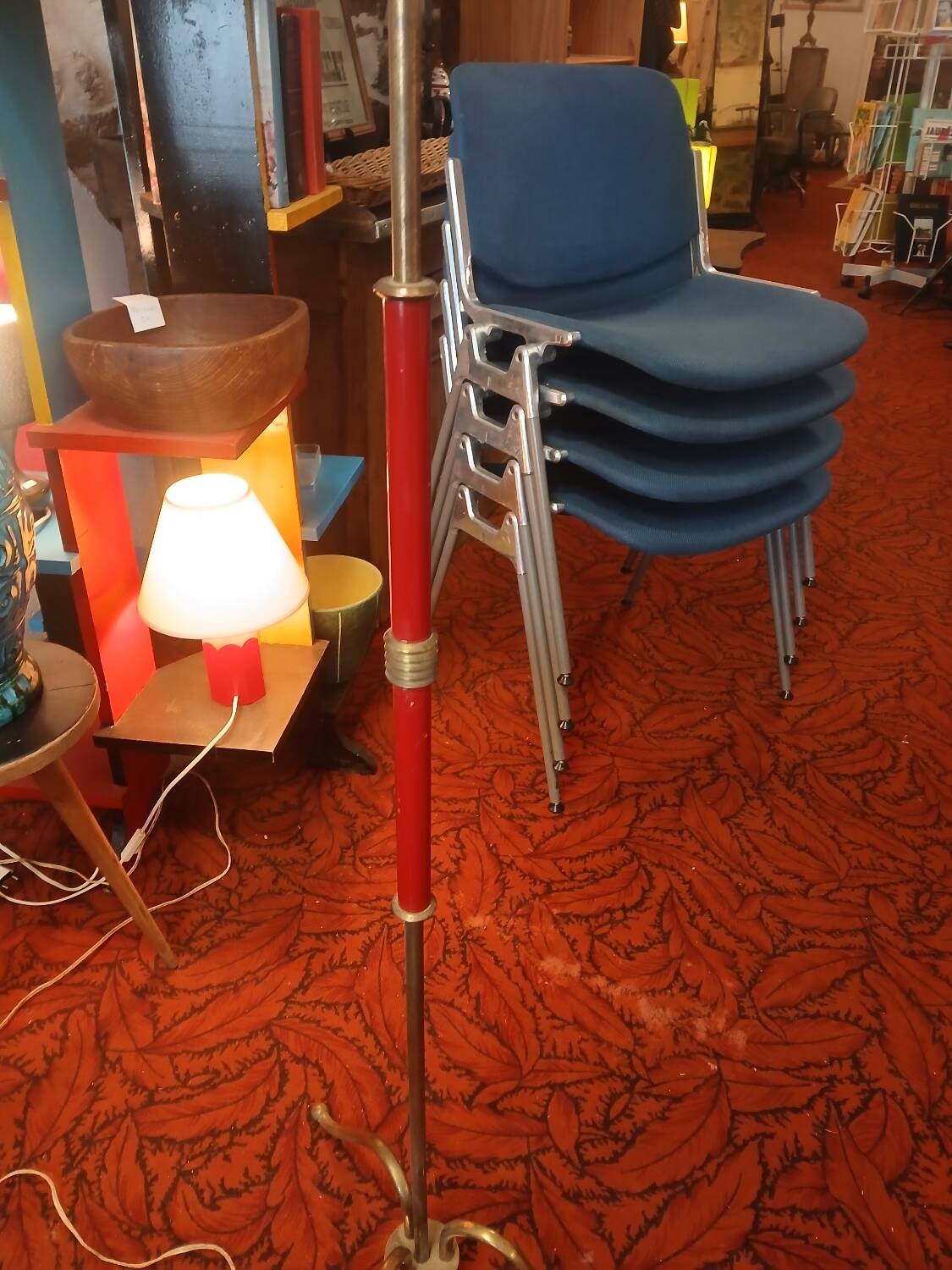 Floor lamp