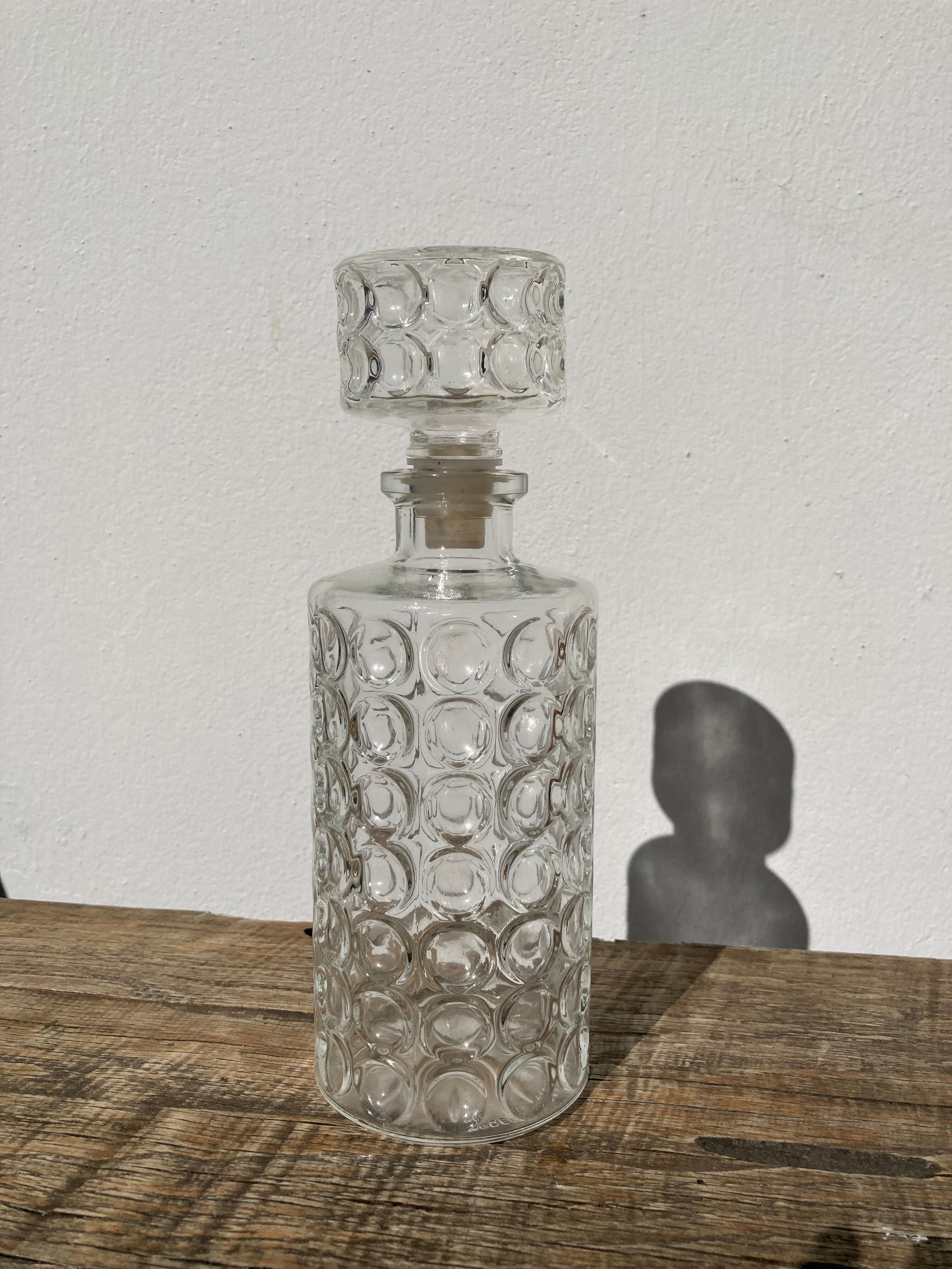 Vintage round whisky decanter