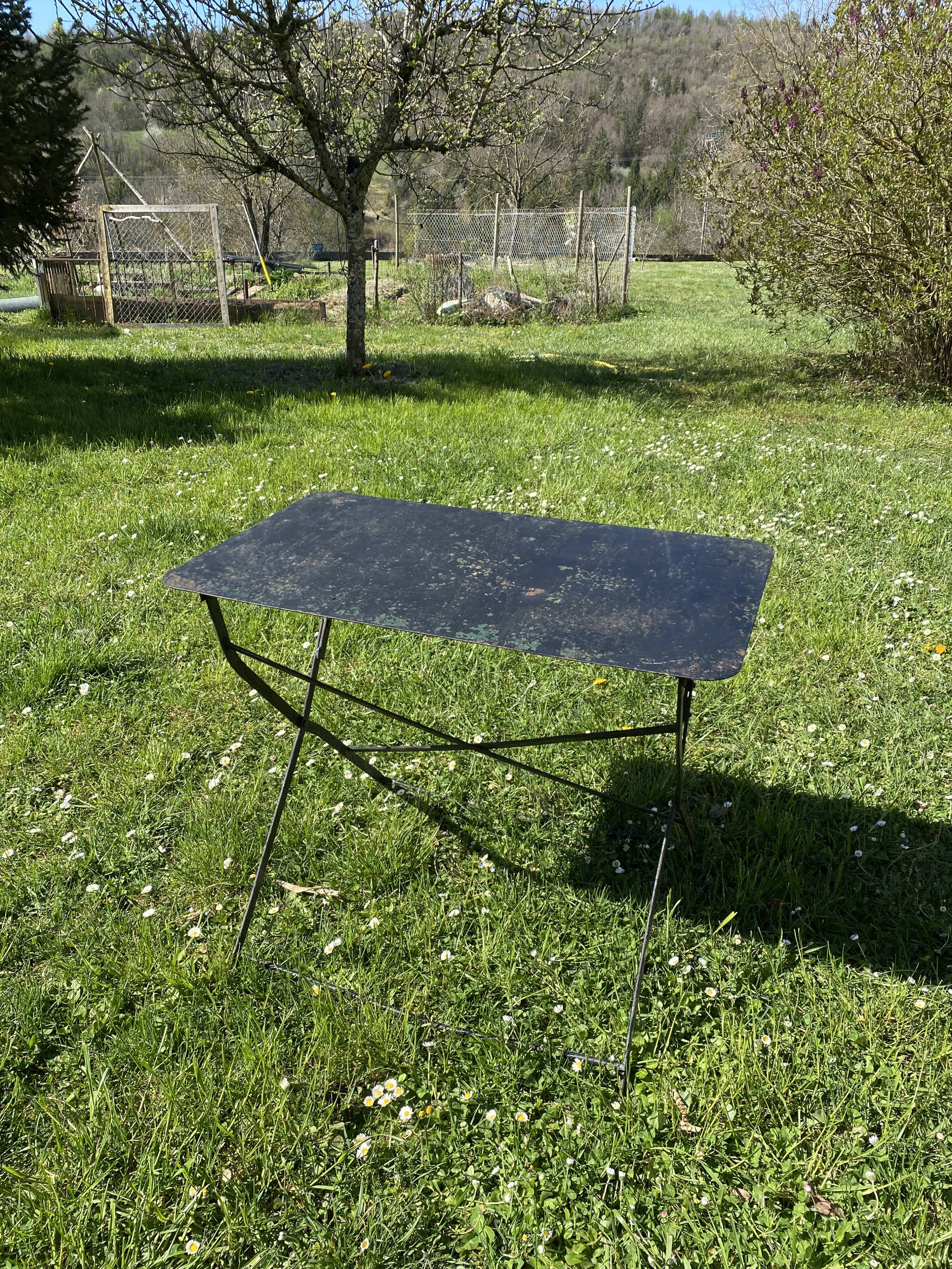 Antique black metal folding table – good quality