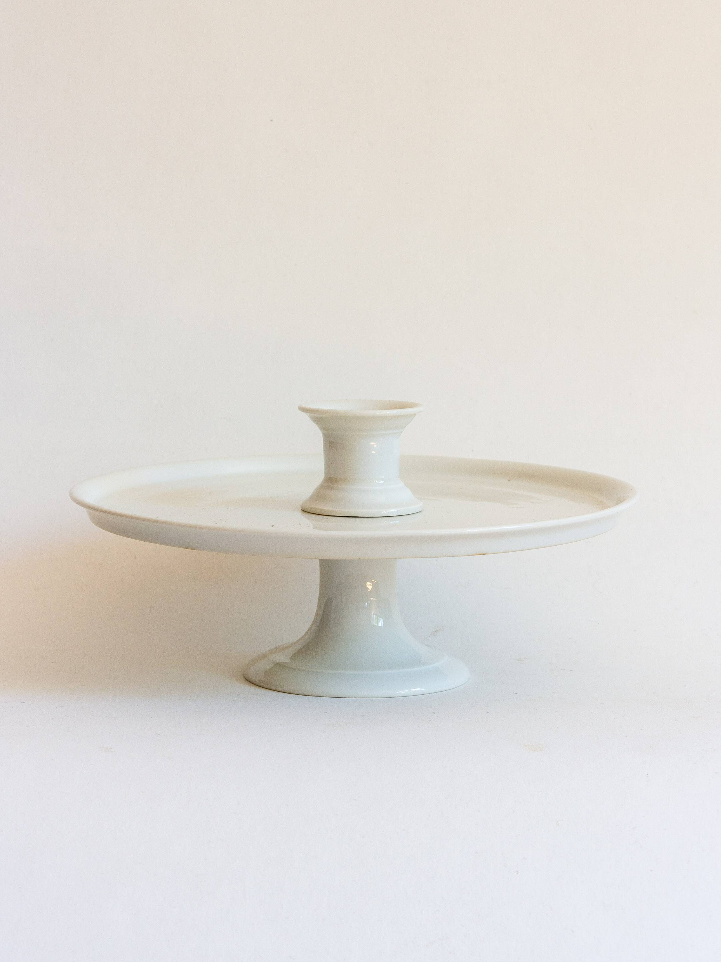 Servant, Cup on foot, White ceramic display stand, Paris, 19th century.