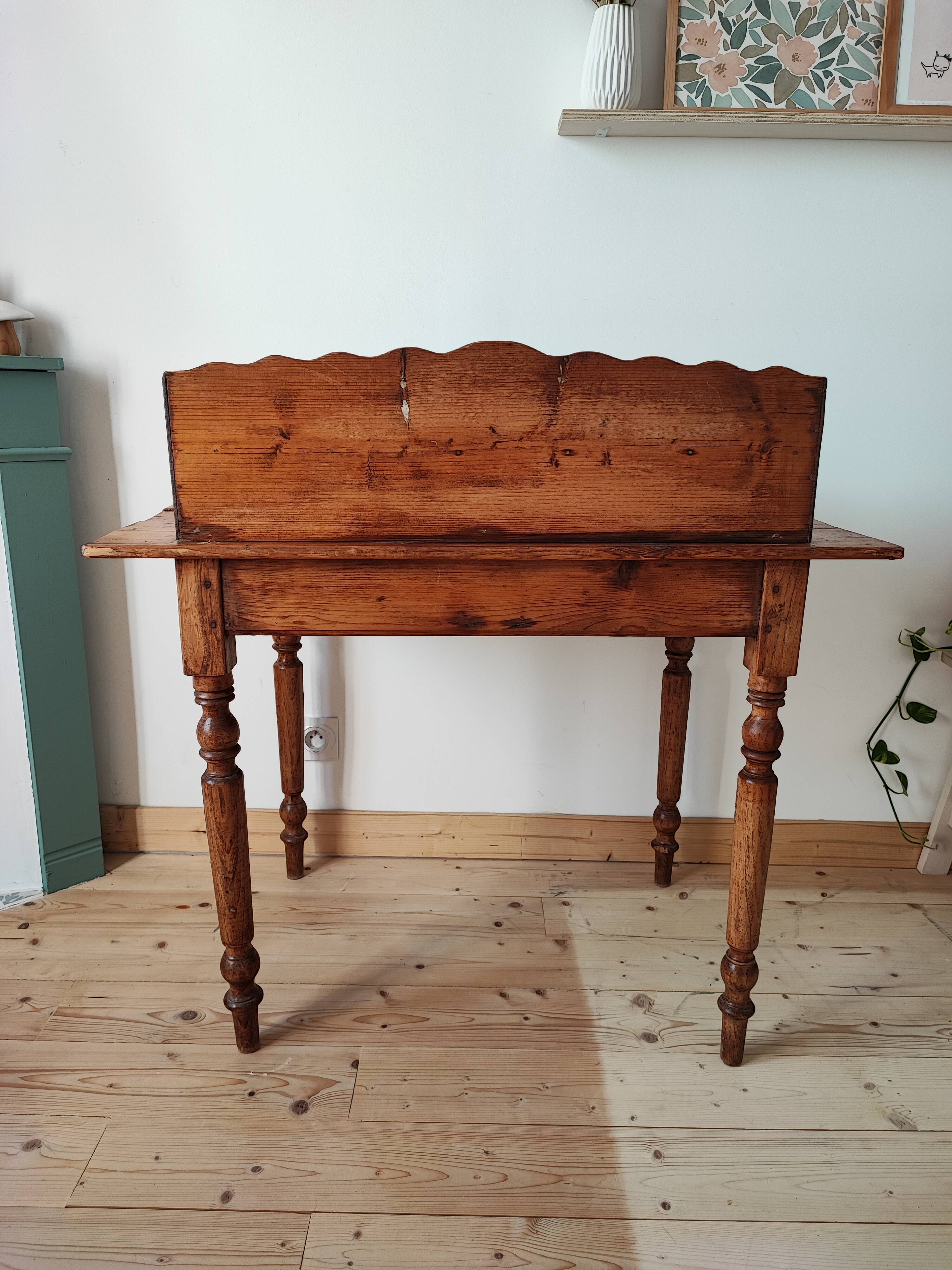 Coiffeuse en bois