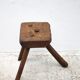 Tabouret bois tripode, tabouret de traite, porte-plante bois