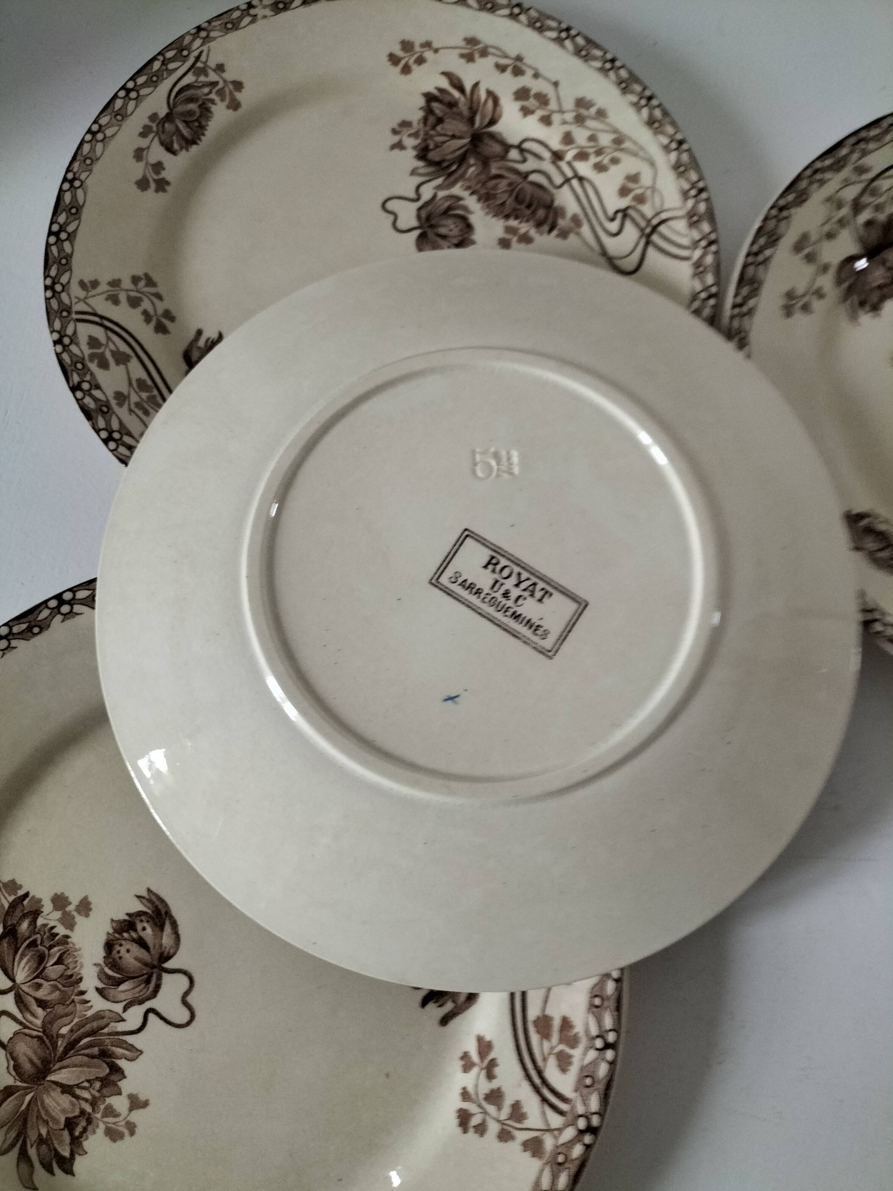 Set of 4 Sarreguemines plates, Royat model, 19th century, early 20th century