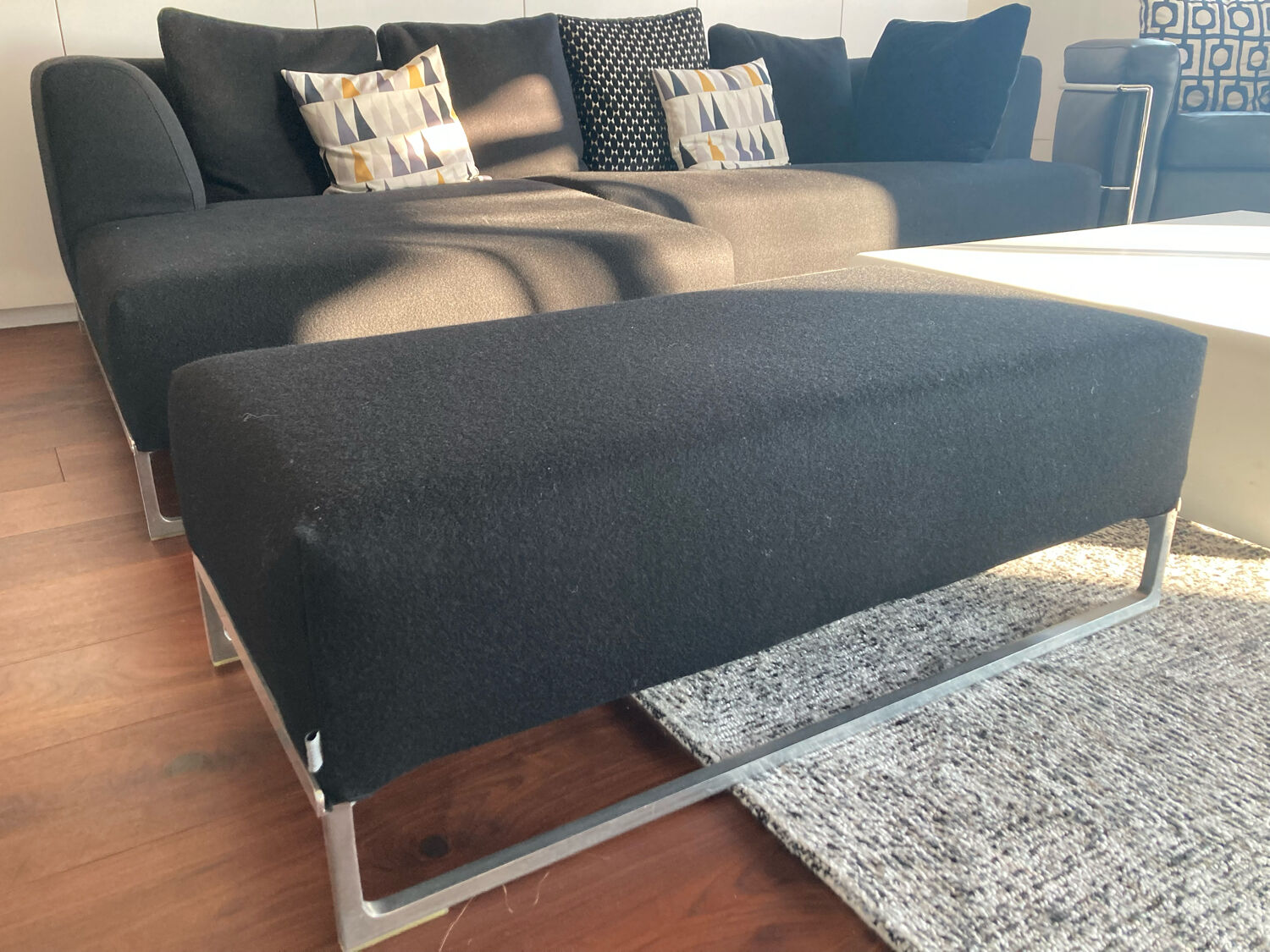 Sofa B&B Italia black