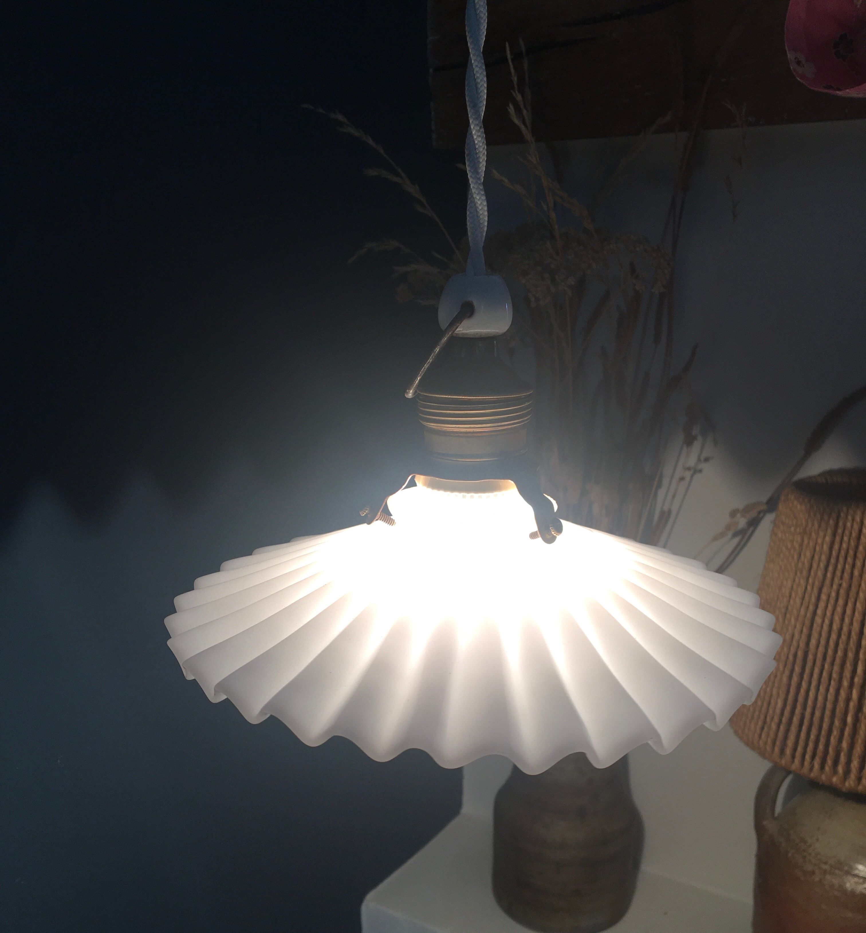 Umbrella opaline, brass and braided cable 2m