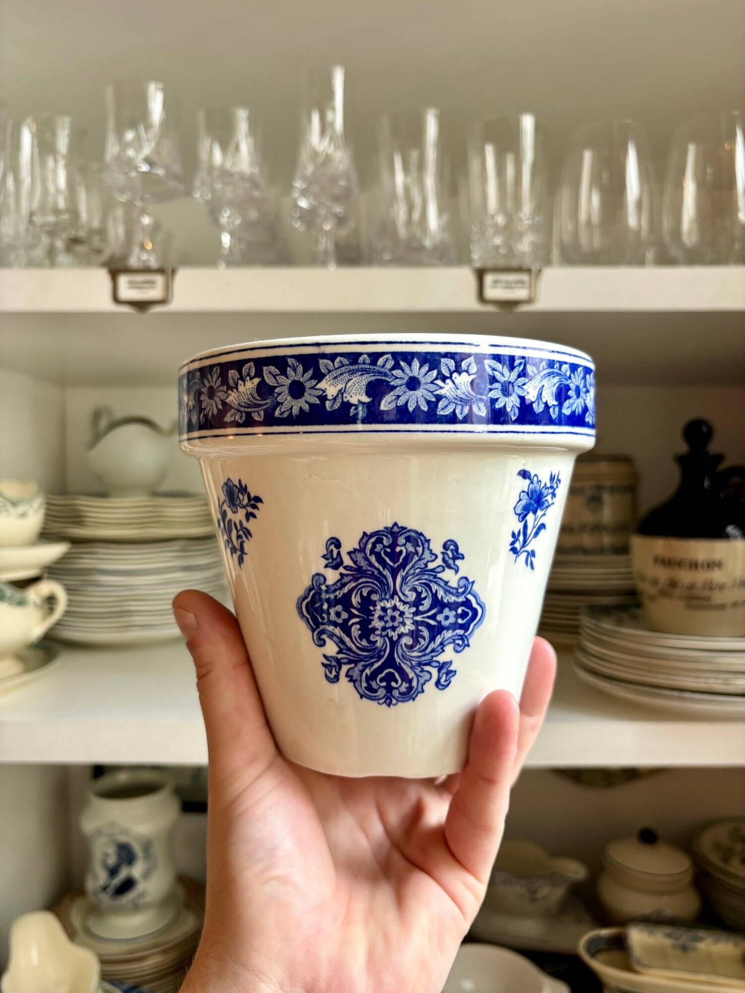 Gien flowerpot in blue and white enamelled earthenware