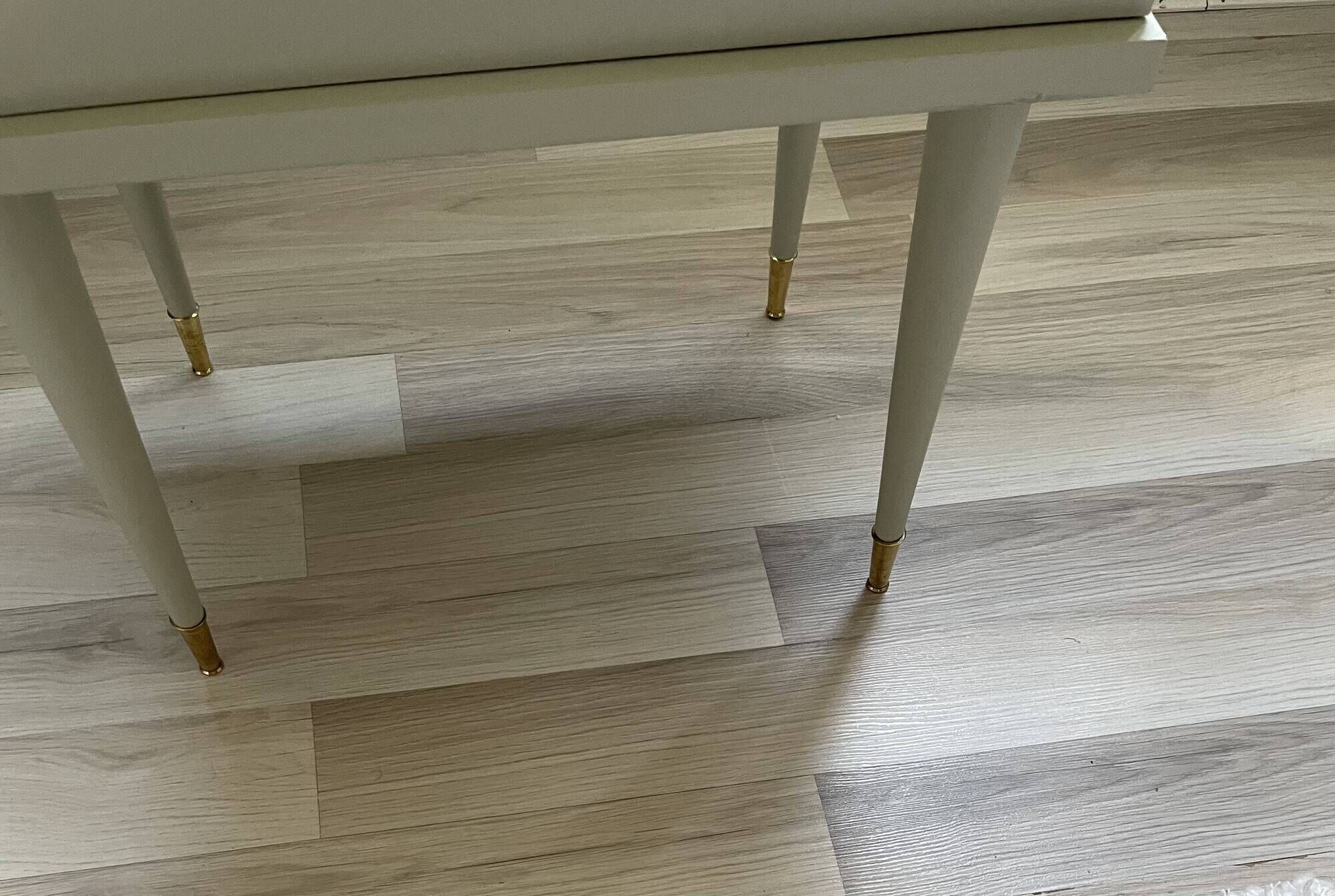 Table de chevet