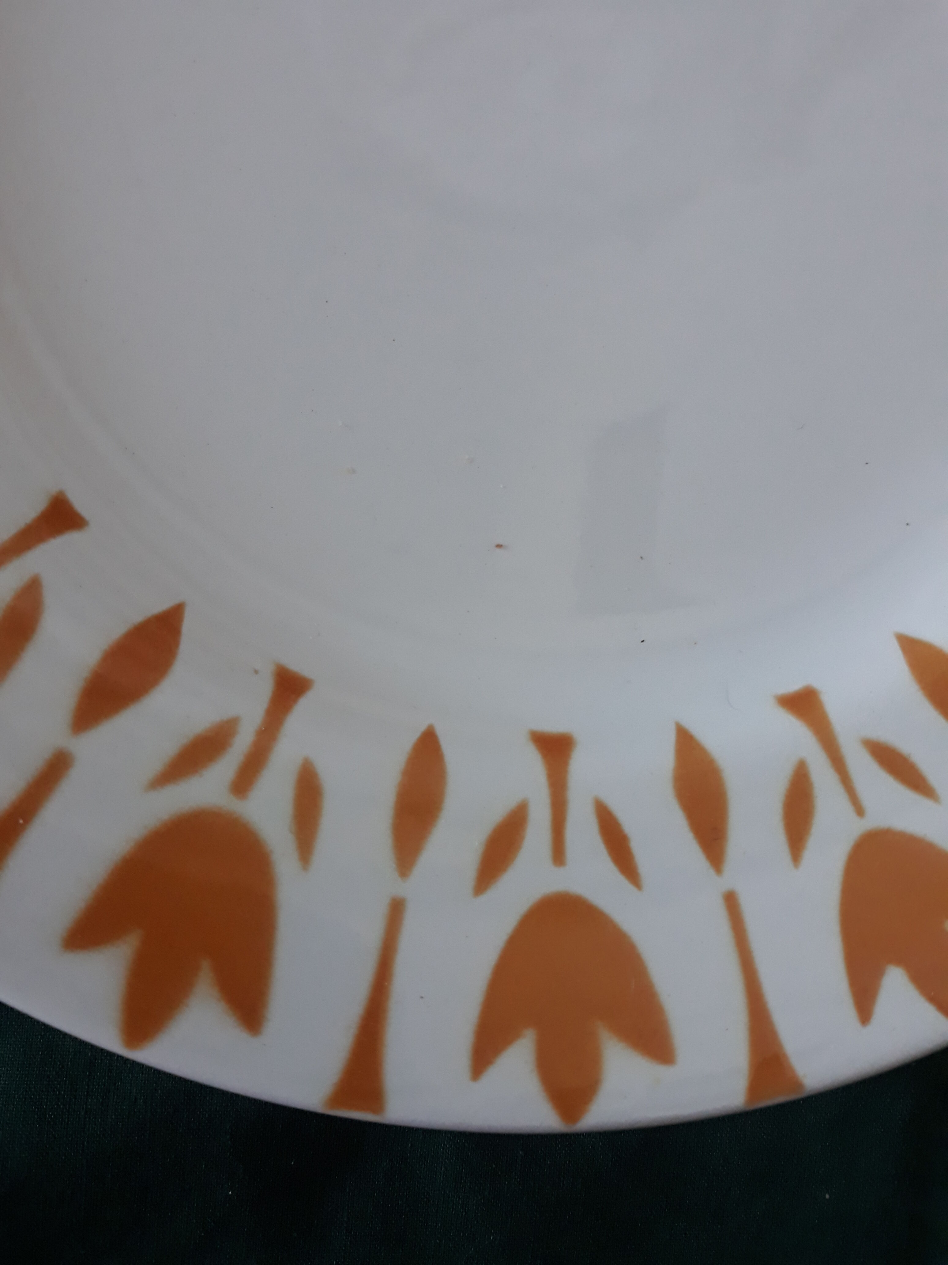 Set 5 flat plates Sarreguemines "Lys" white/ochre lot no.2