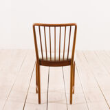 Set of 6 walnut dining chairs in boucle by Frits Henningsen, Denmark, 50s