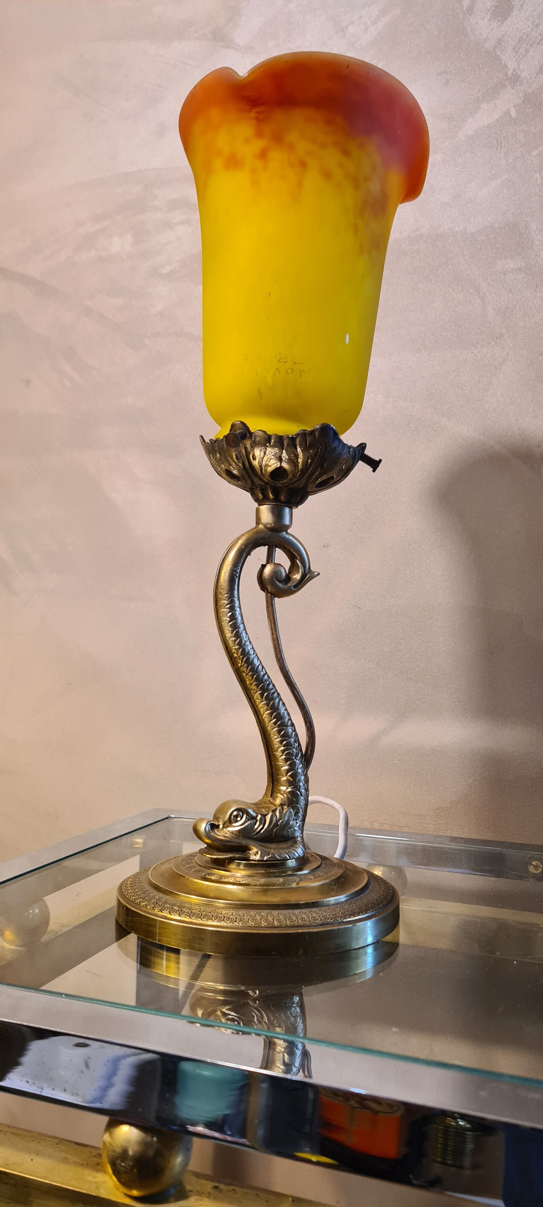 Lamp Dauphin bronze 1920 with tulip signed (Noverdy France) 32x11