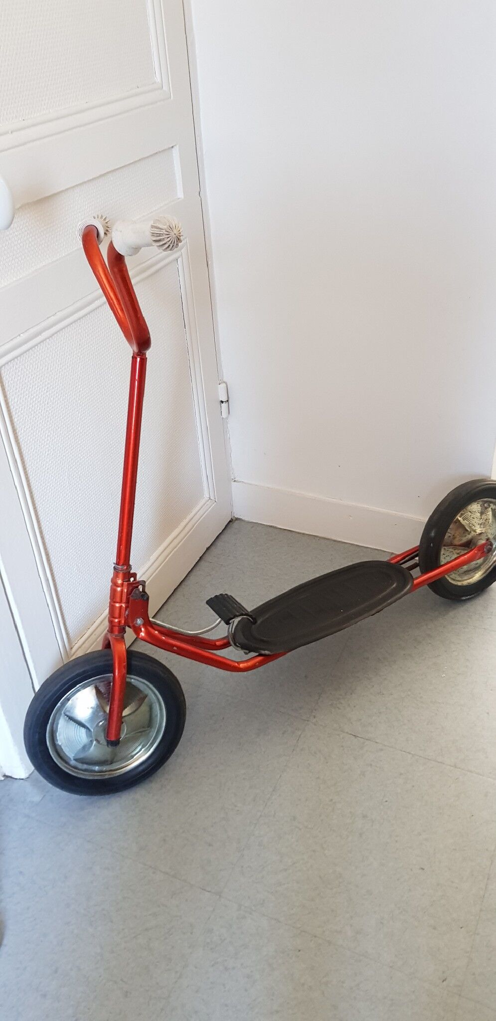 Sixties pedal scooter
