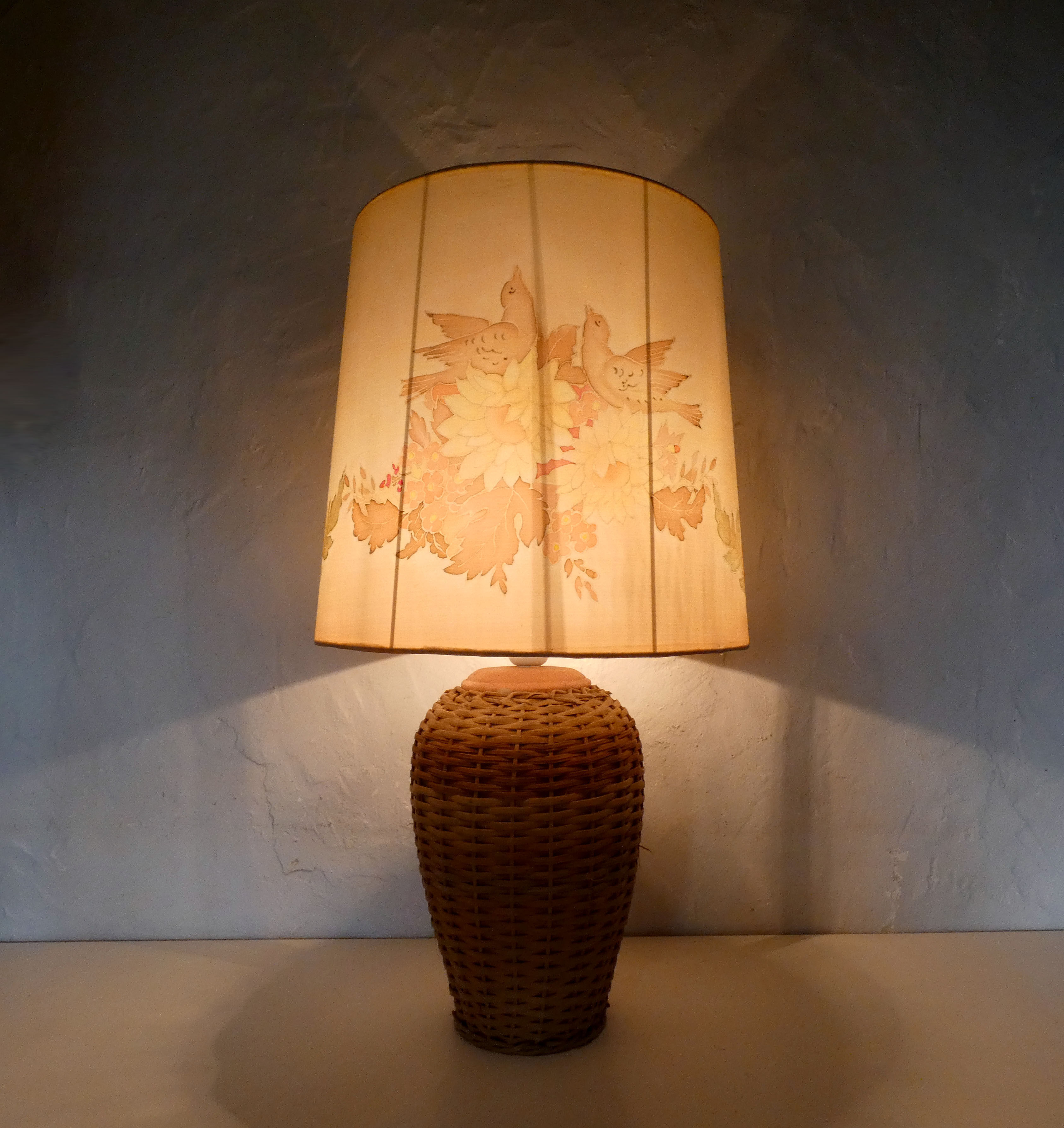 Rattan lamp and silk paint