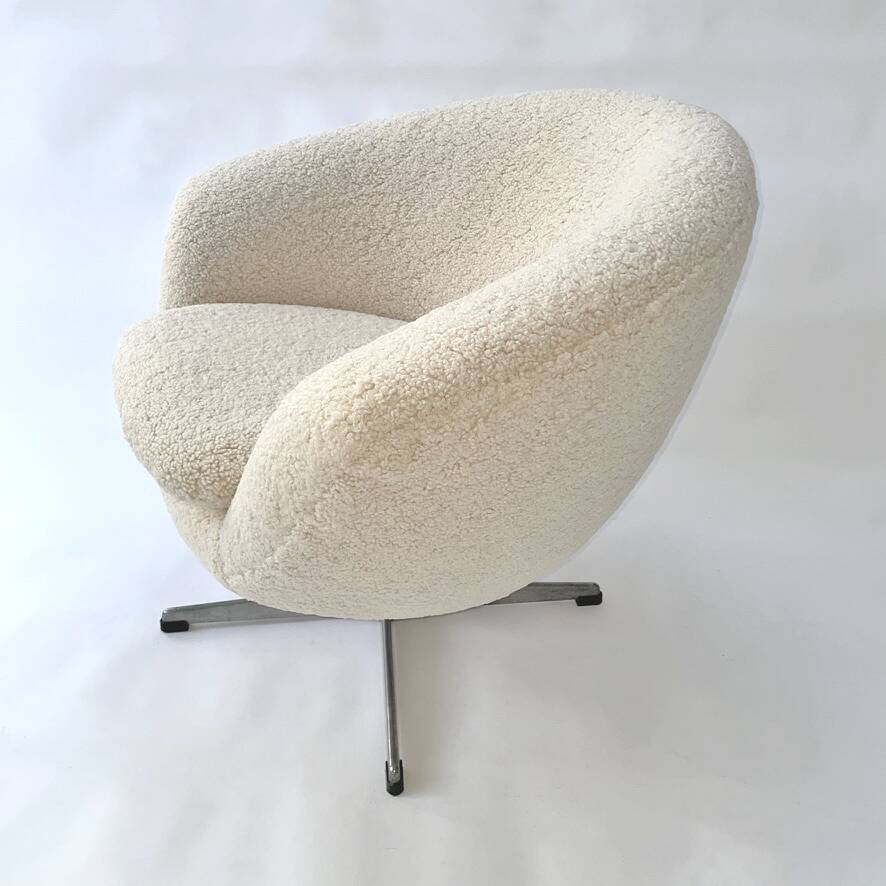 Swivel shell armchair, star legs Denmark 1960/1970