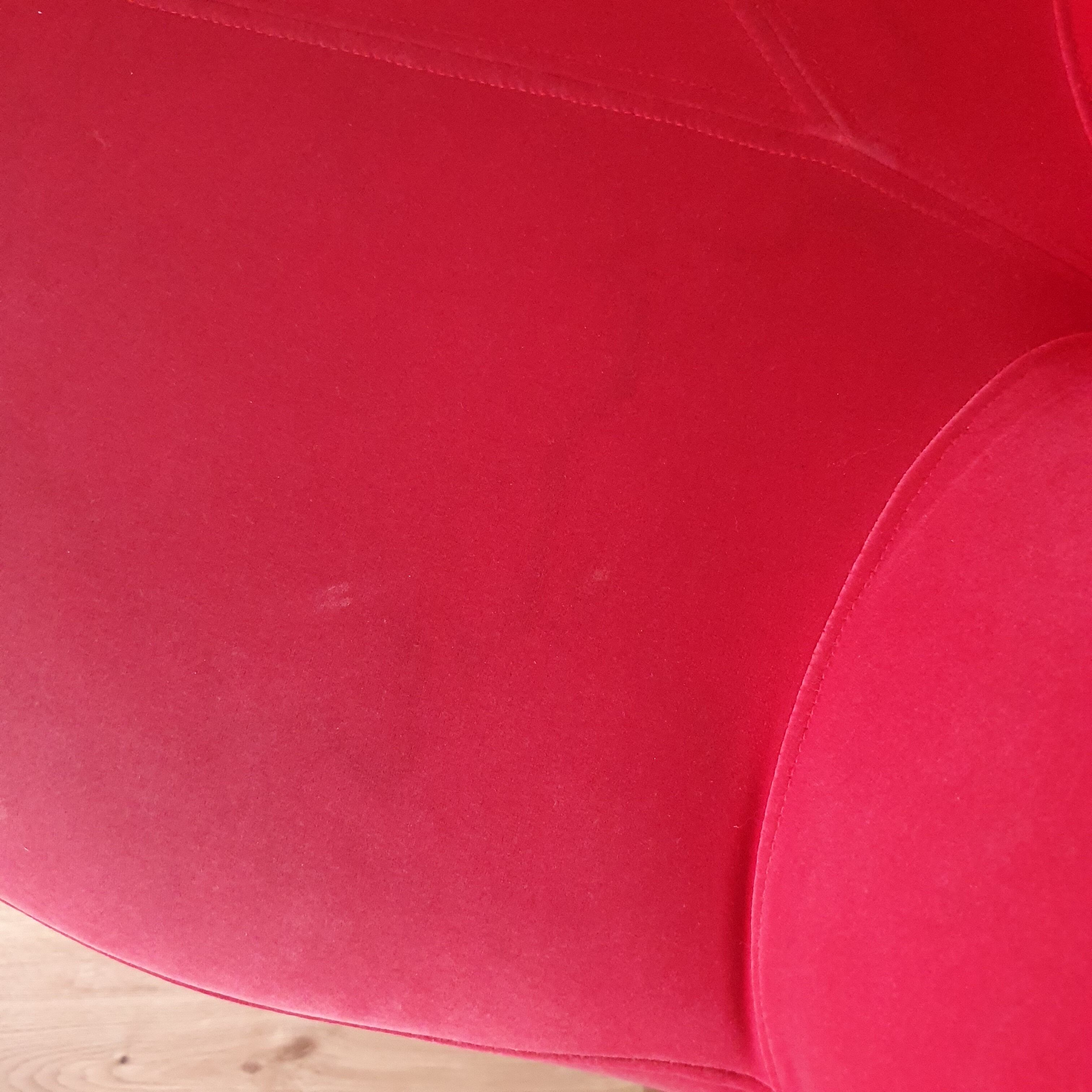 Vintage red hand armchair - 70s