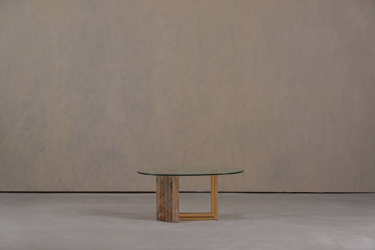 Table basse en marbre et laiton par Italo Valenti, Italie, années 1970.