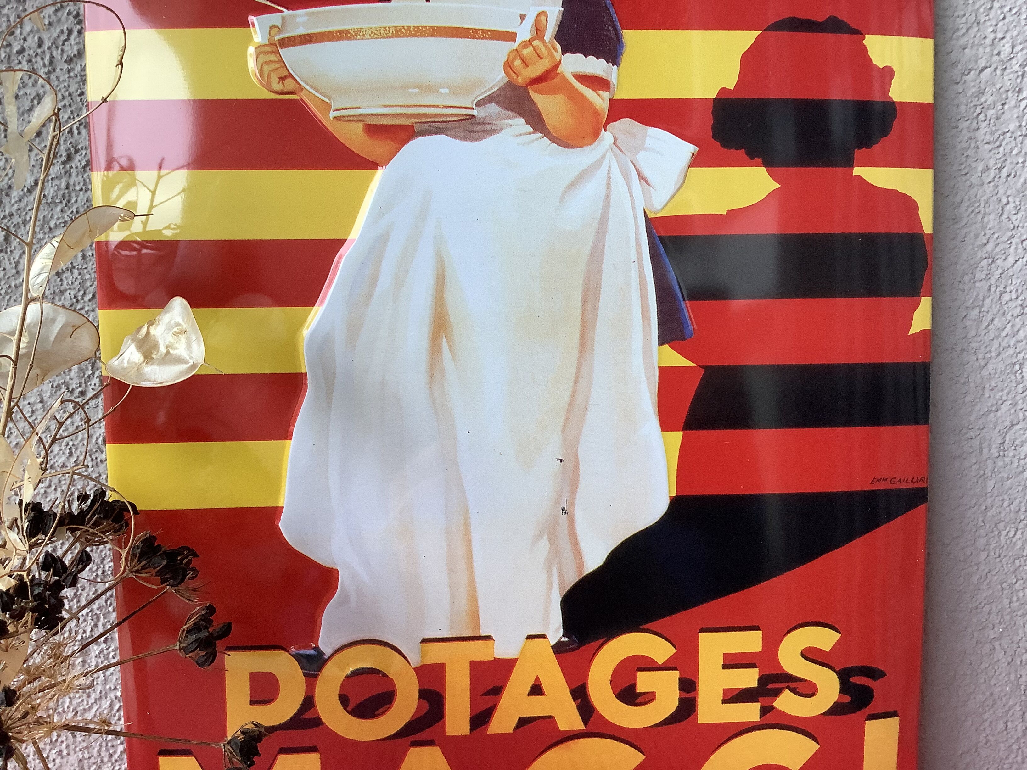 Maggi advertising plate in stamped sheet metal - 30 x 40 cm