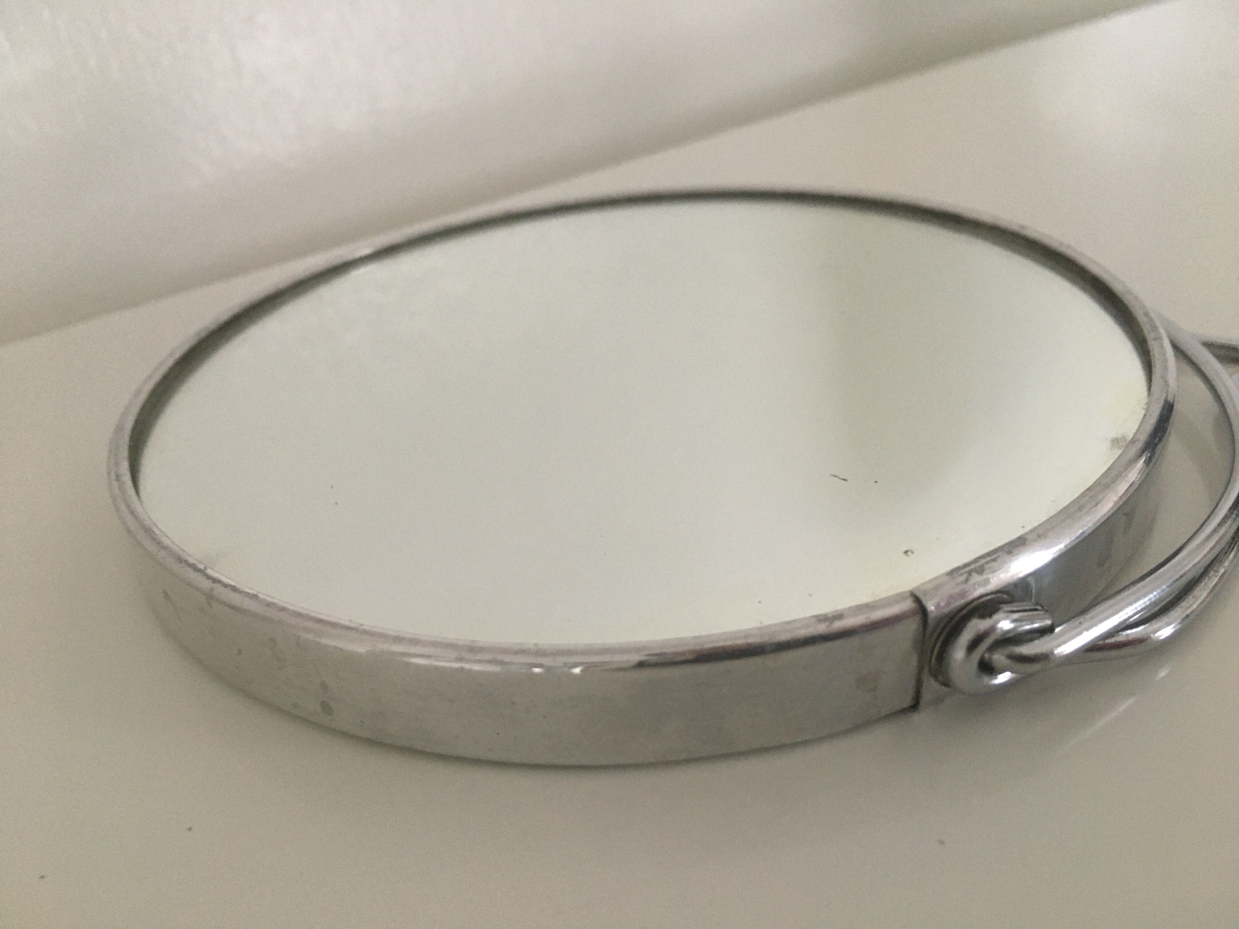 Vintage magnifying barber mirror in 12x12cm metal