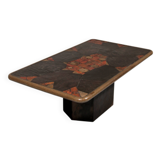 Table basse en mosaïque de pierre, style Paul Kingma – Brass & Nat