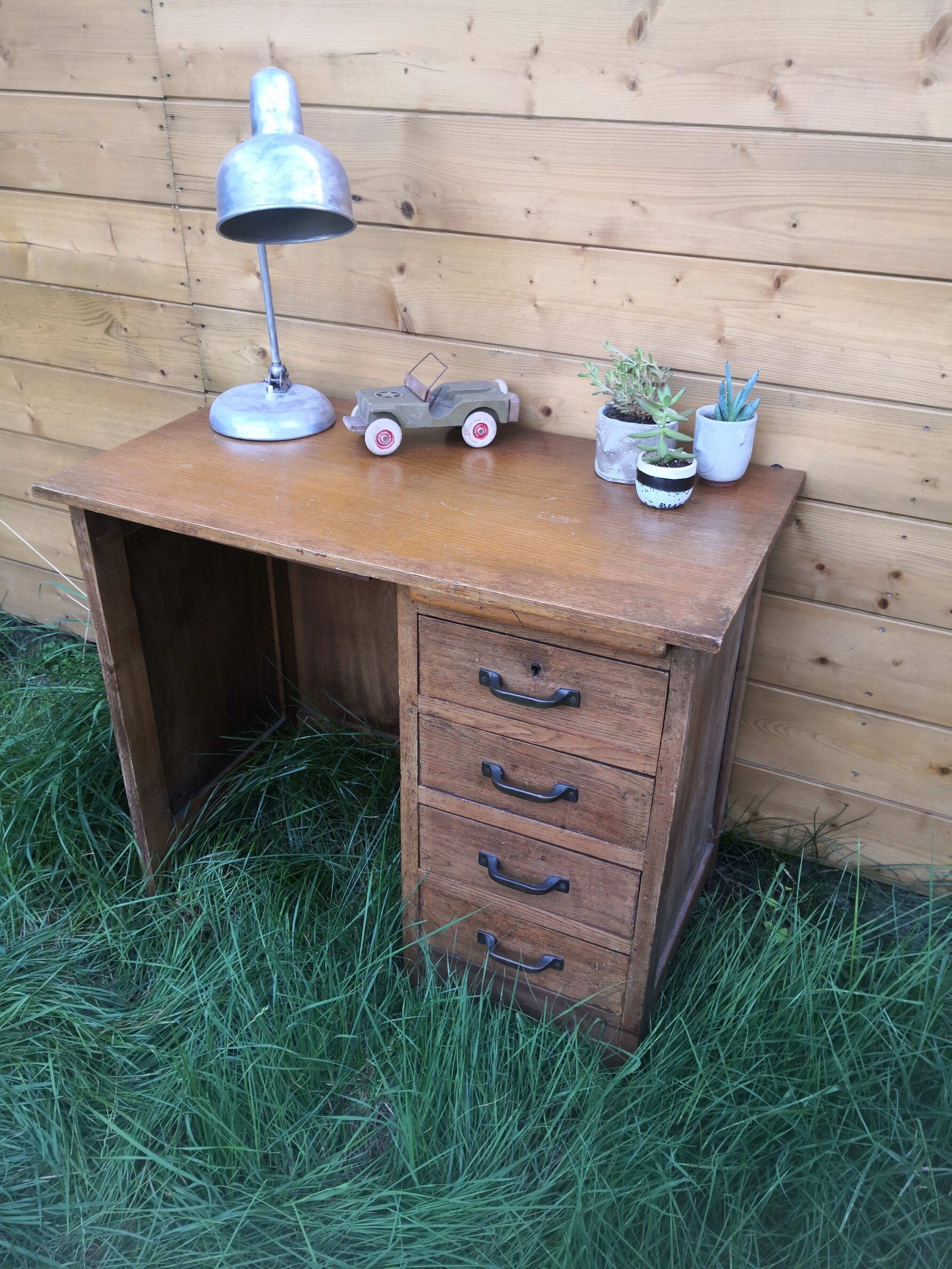Bureau vintage d'enfant