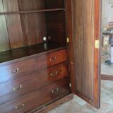 English mahogany library of the late nineteenth century