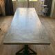 Table industrielle pour 10/12 personnes authentique