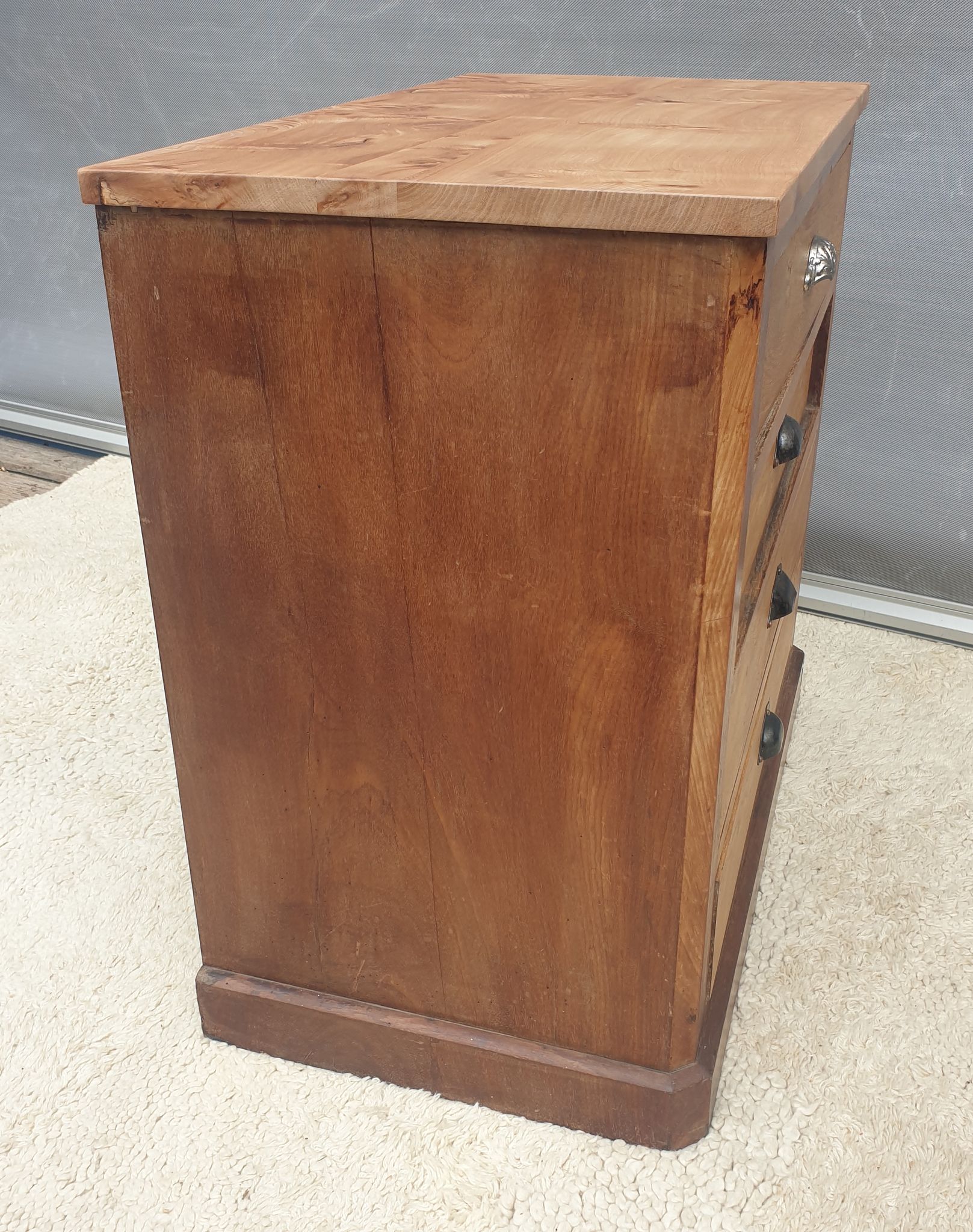 Petite commode Chêne Orme Acajou début XXème