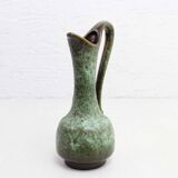 WG pitcher vase 1970