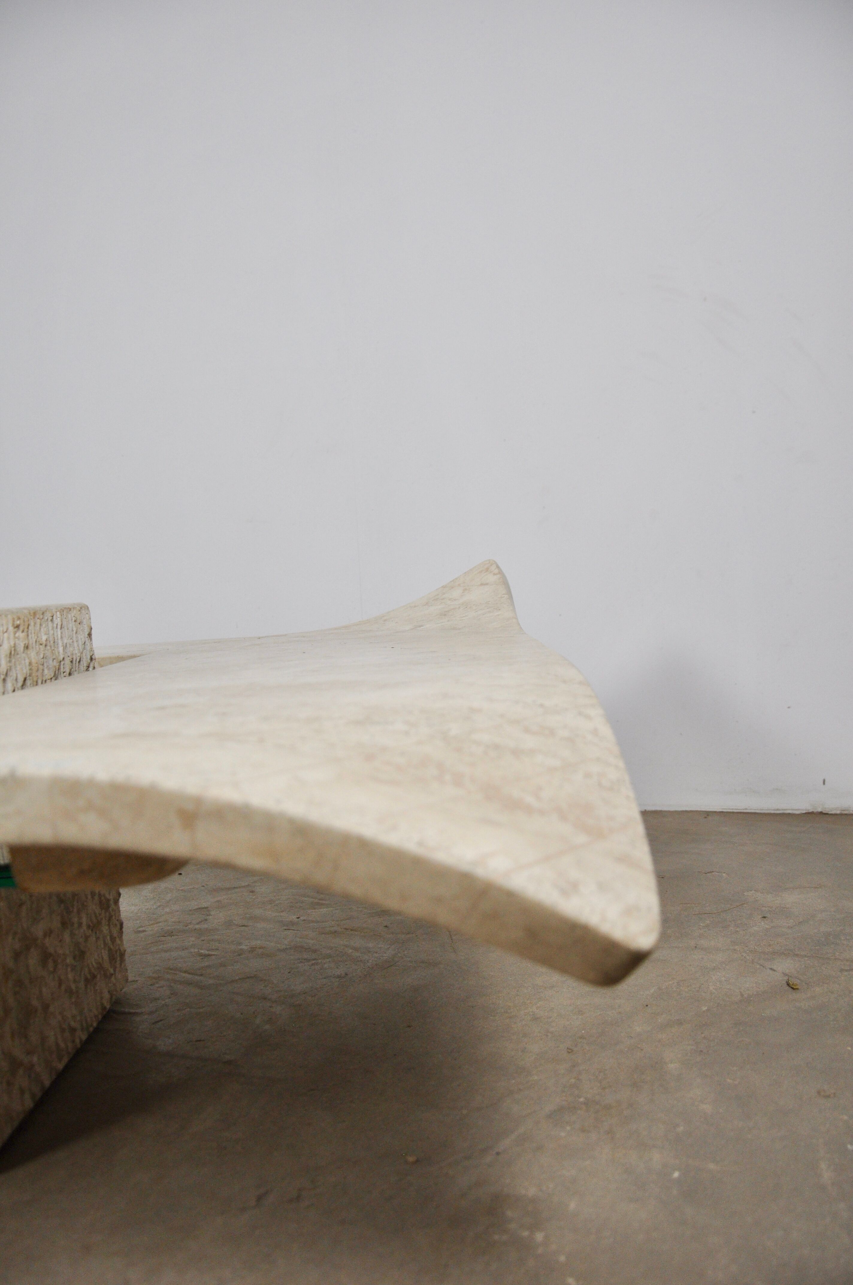 Coffee table in travertin 1980