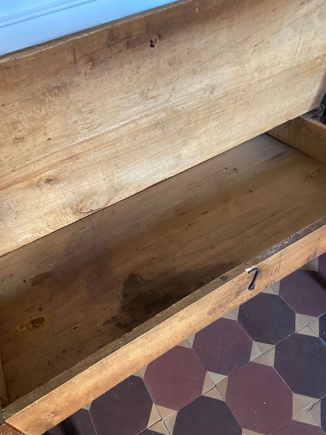 Coffee farmhouse table