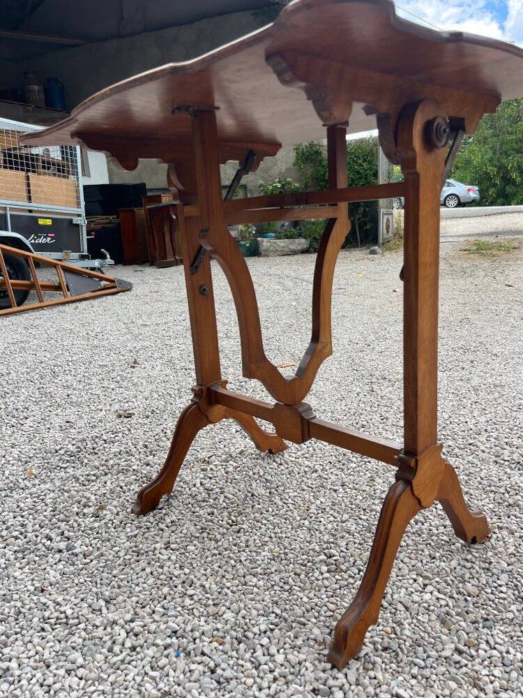Side table with a system