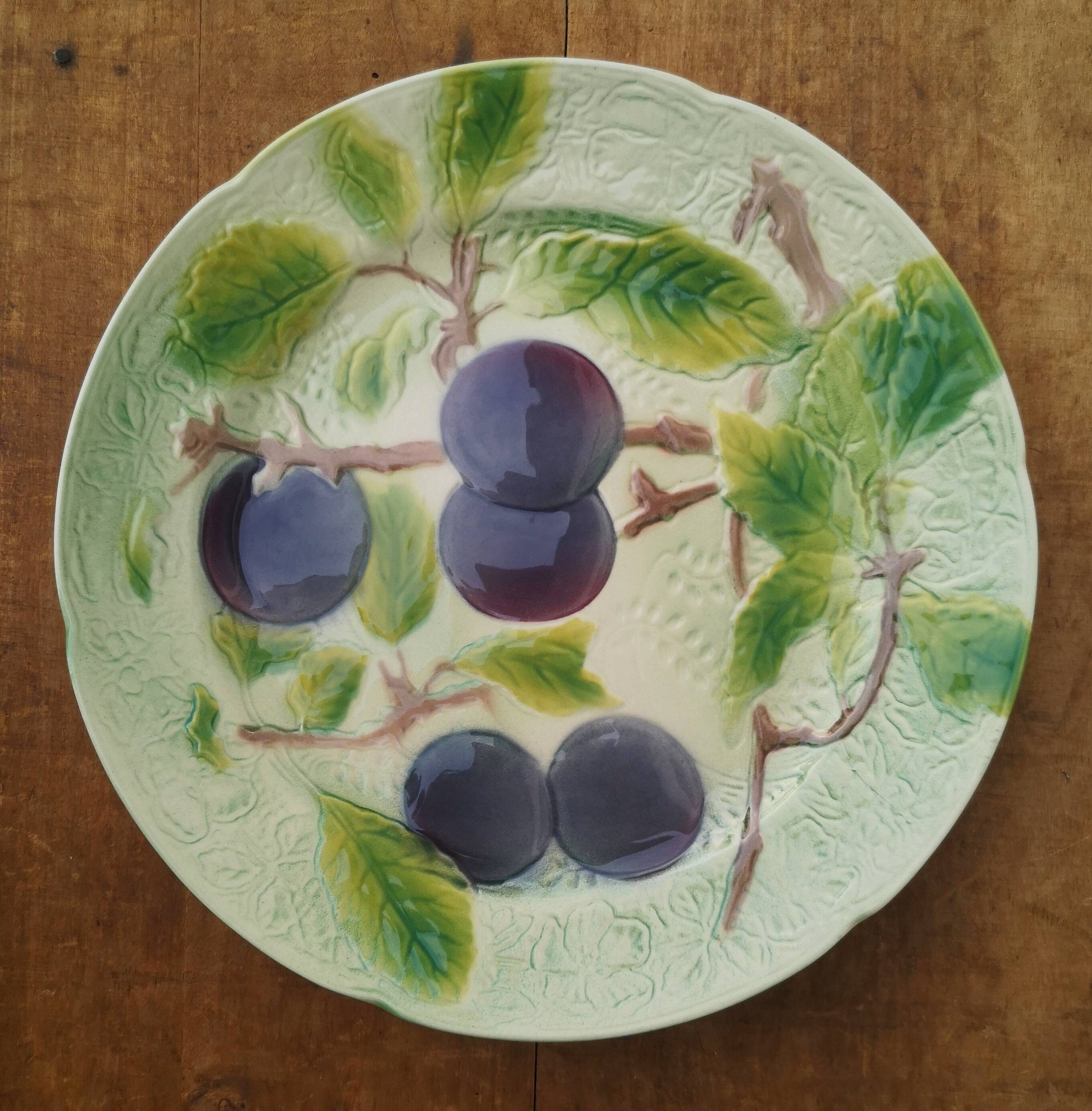 Old barbotine plate, St Clément factory