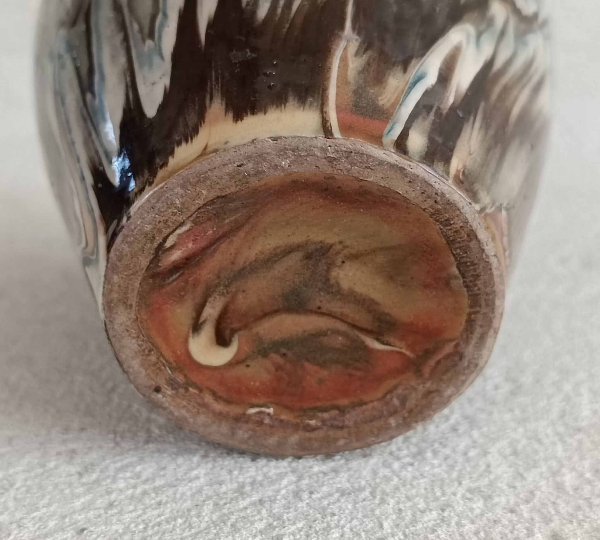 Vase décor jaspé