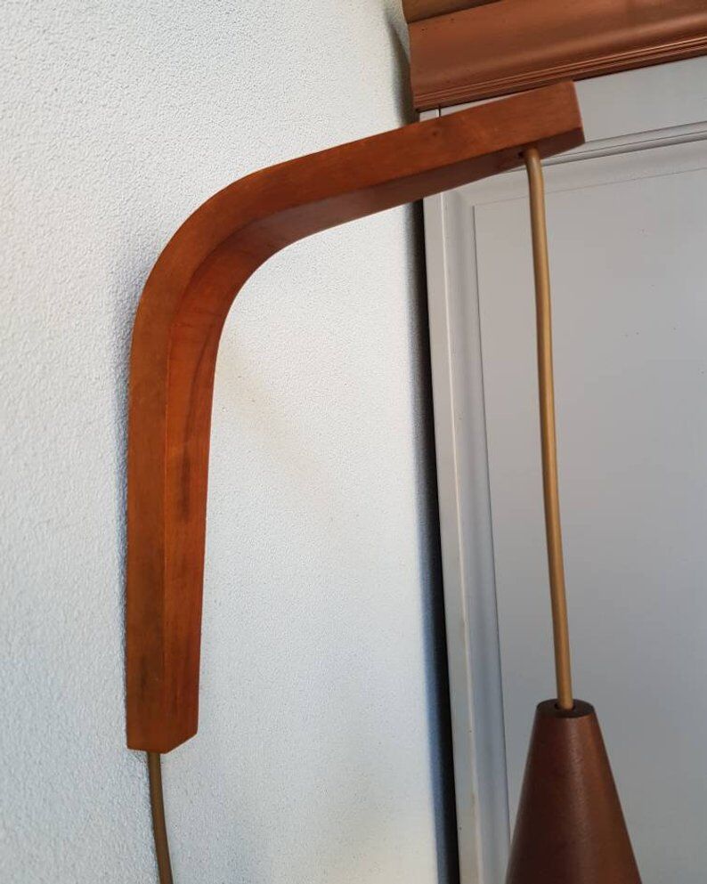 Wall lamp with white glass