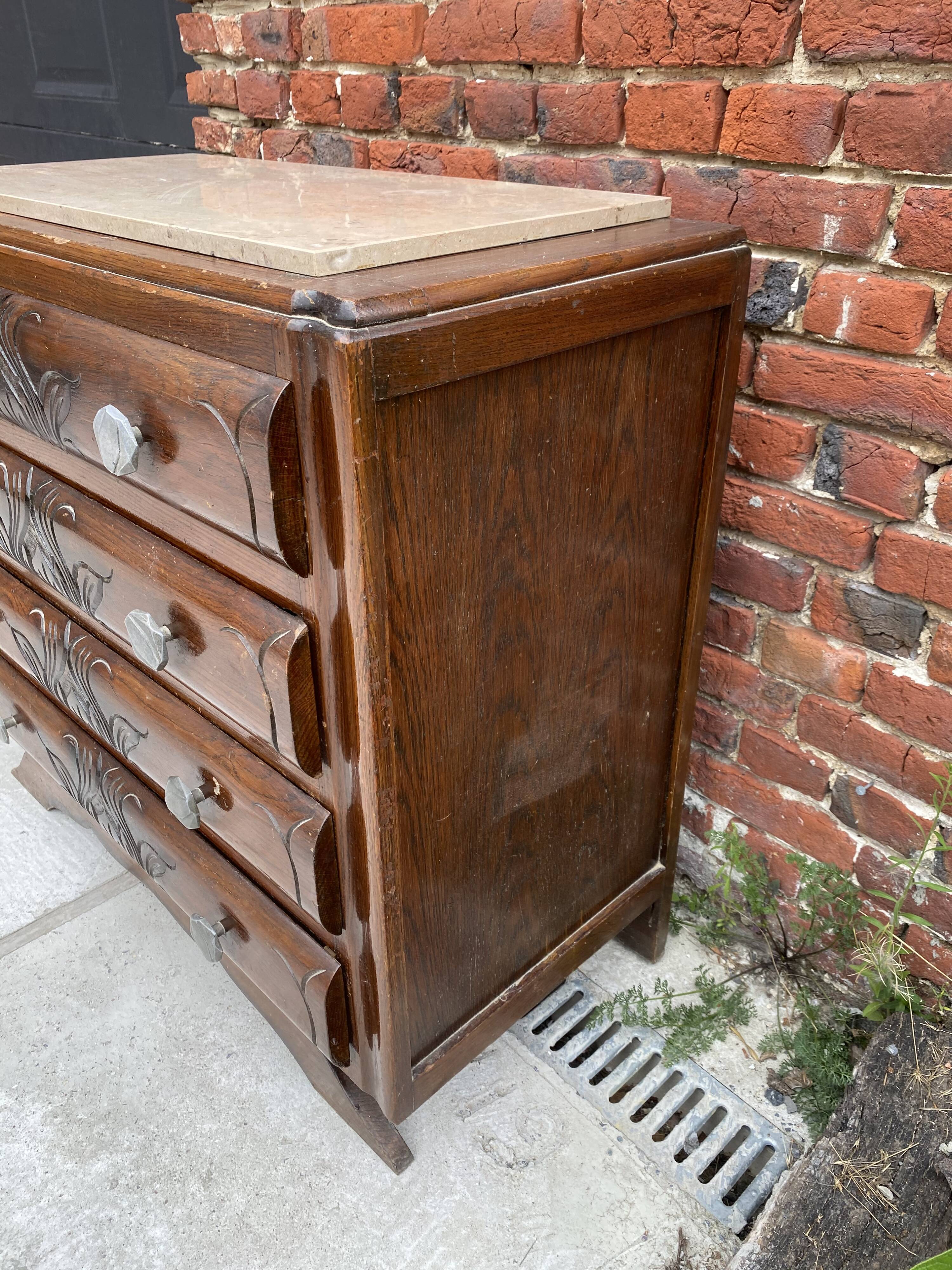 Dresser 30/40s pink marble