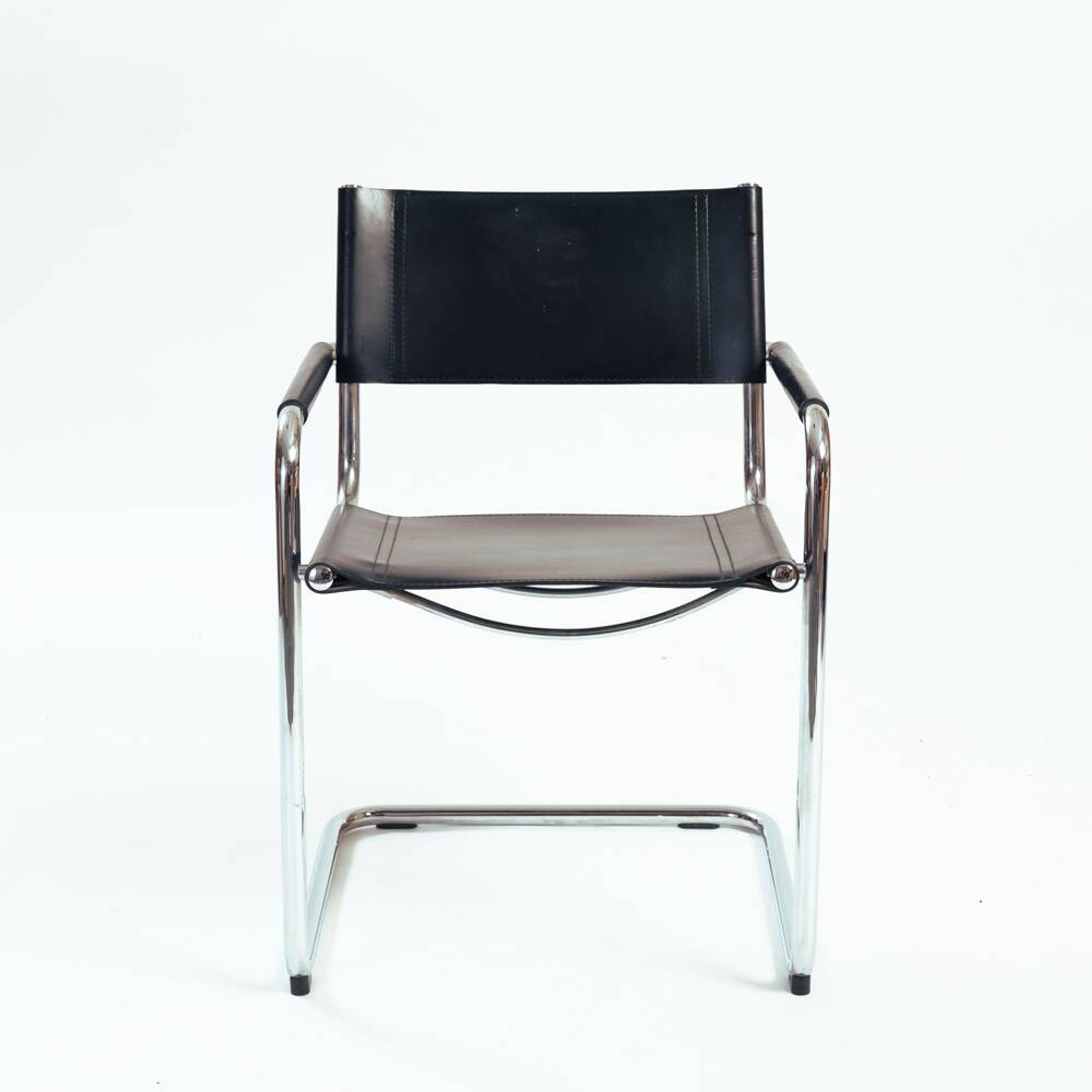 Chaise Bauhaus Mart Stam Marcel Breuer en cuir noir, Fasem 1980s