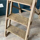 Stepladder decorated in old oak