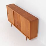 Buffet haut de Henry W. Klein pour Bramin en teck (Danemark, années 1960).