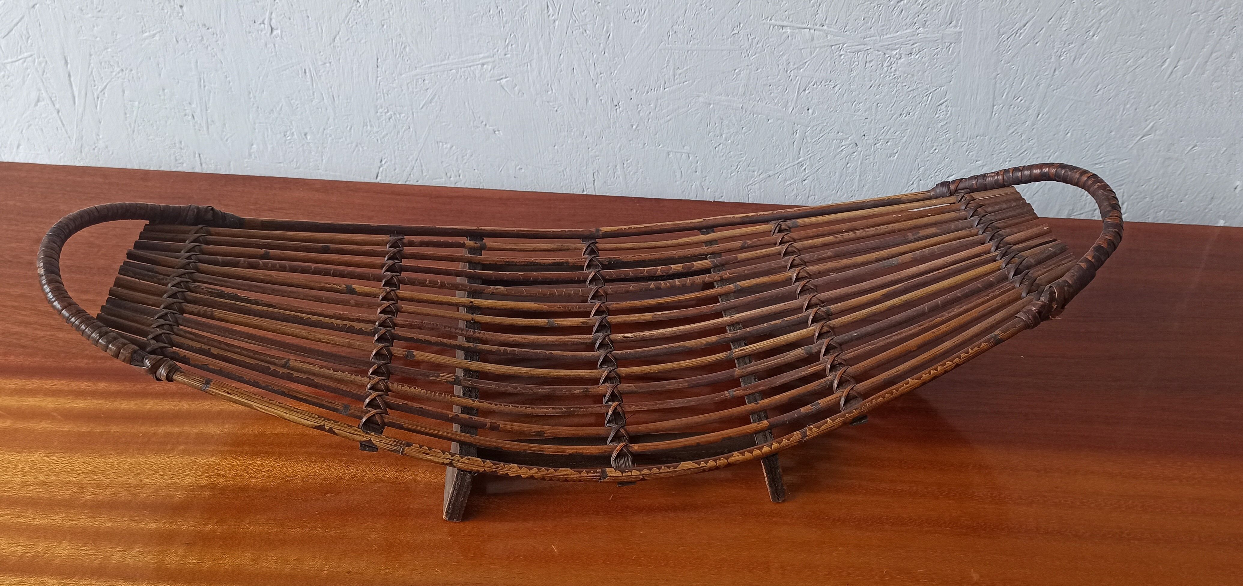 Wooden tray design of the 70s