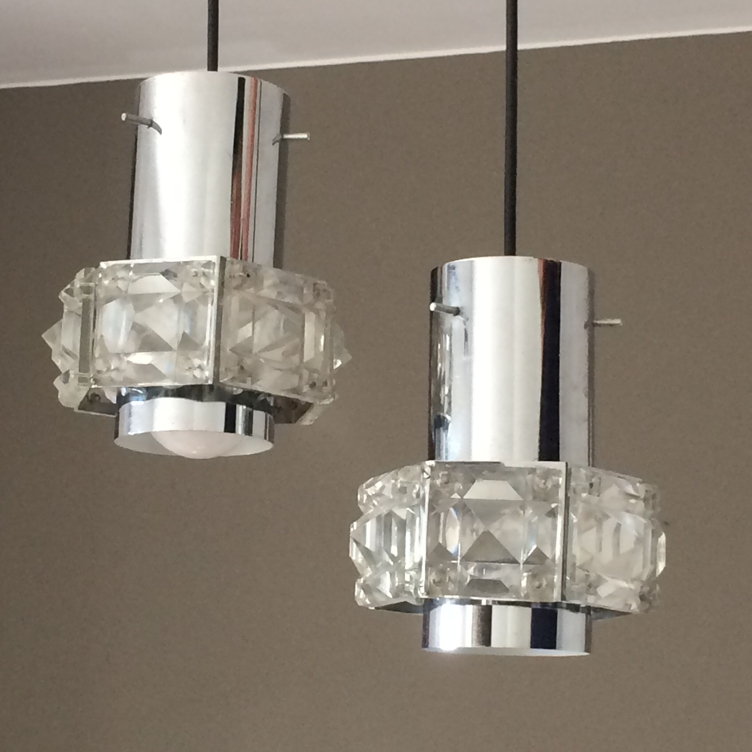 Pair of vintage hanging lamps 1970
