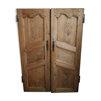 Pair of cabinet doors
