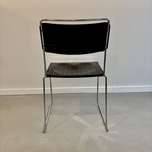 4 chaises Spilimbergo Italy en acier chromé et plastique noir