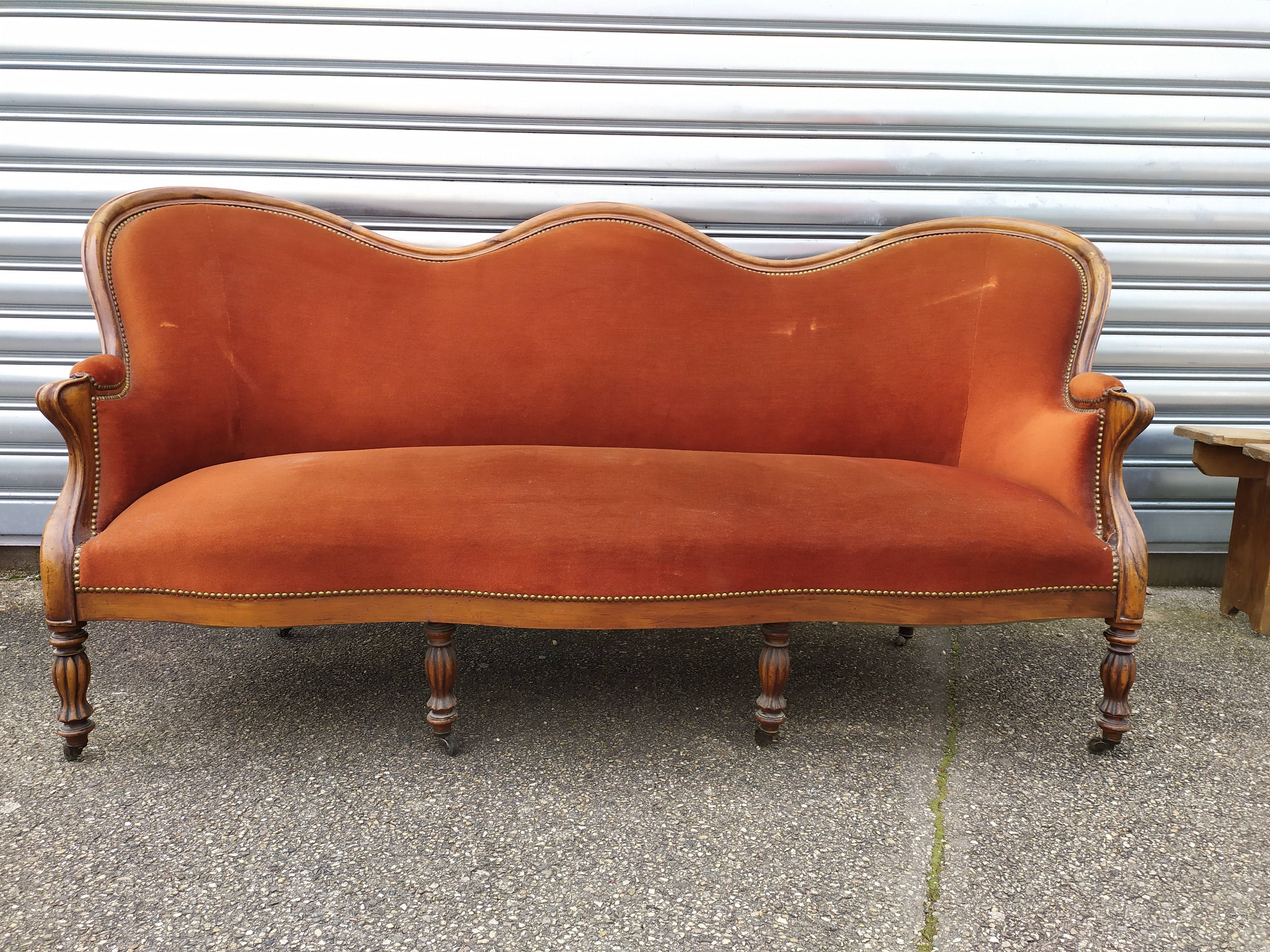Louis Philippe style velvet bench