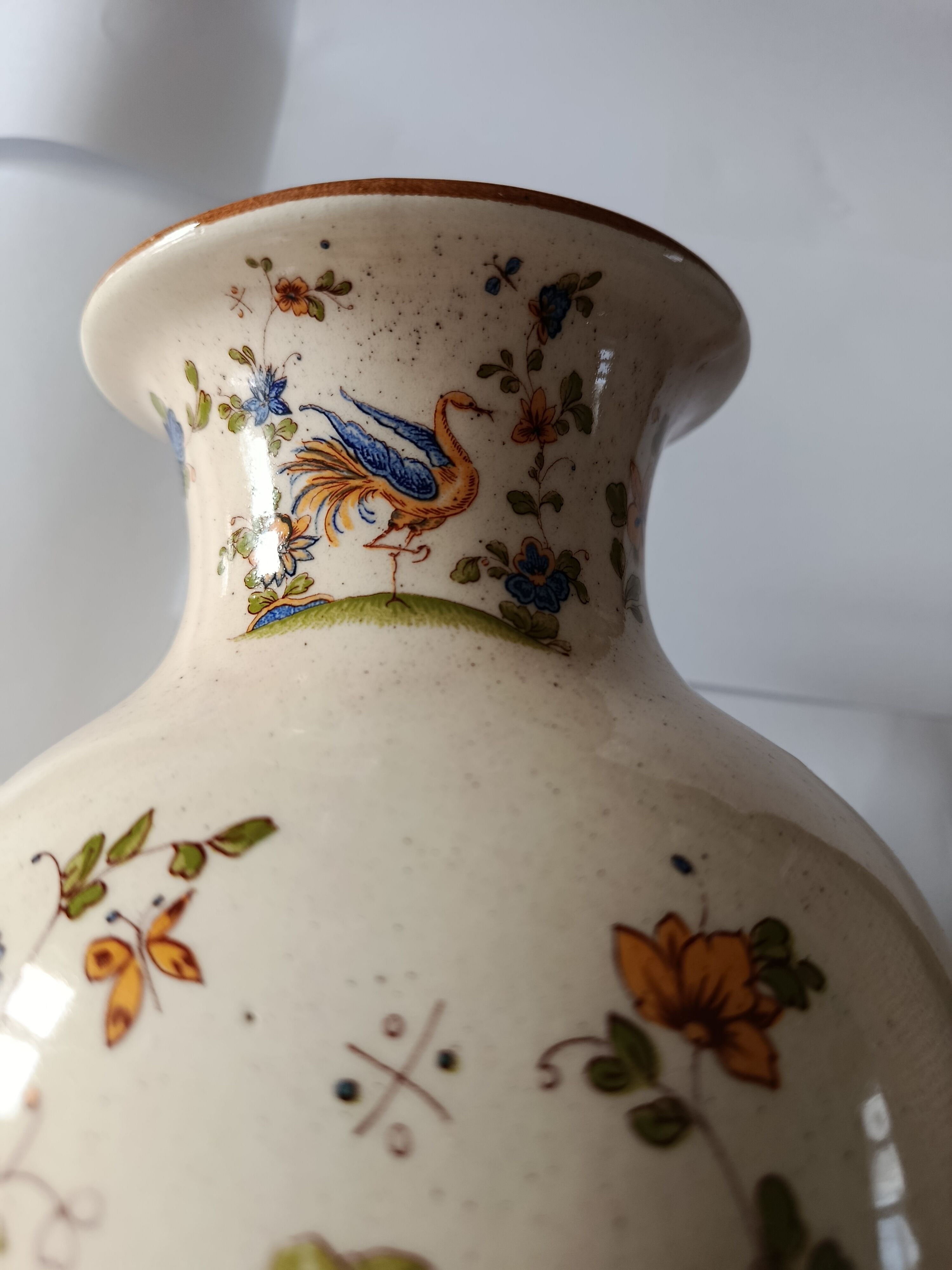 Vase and plates Old Moustiers