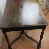 Elegant walnut writing table, Louis XIV, early 18th century, Languedoc