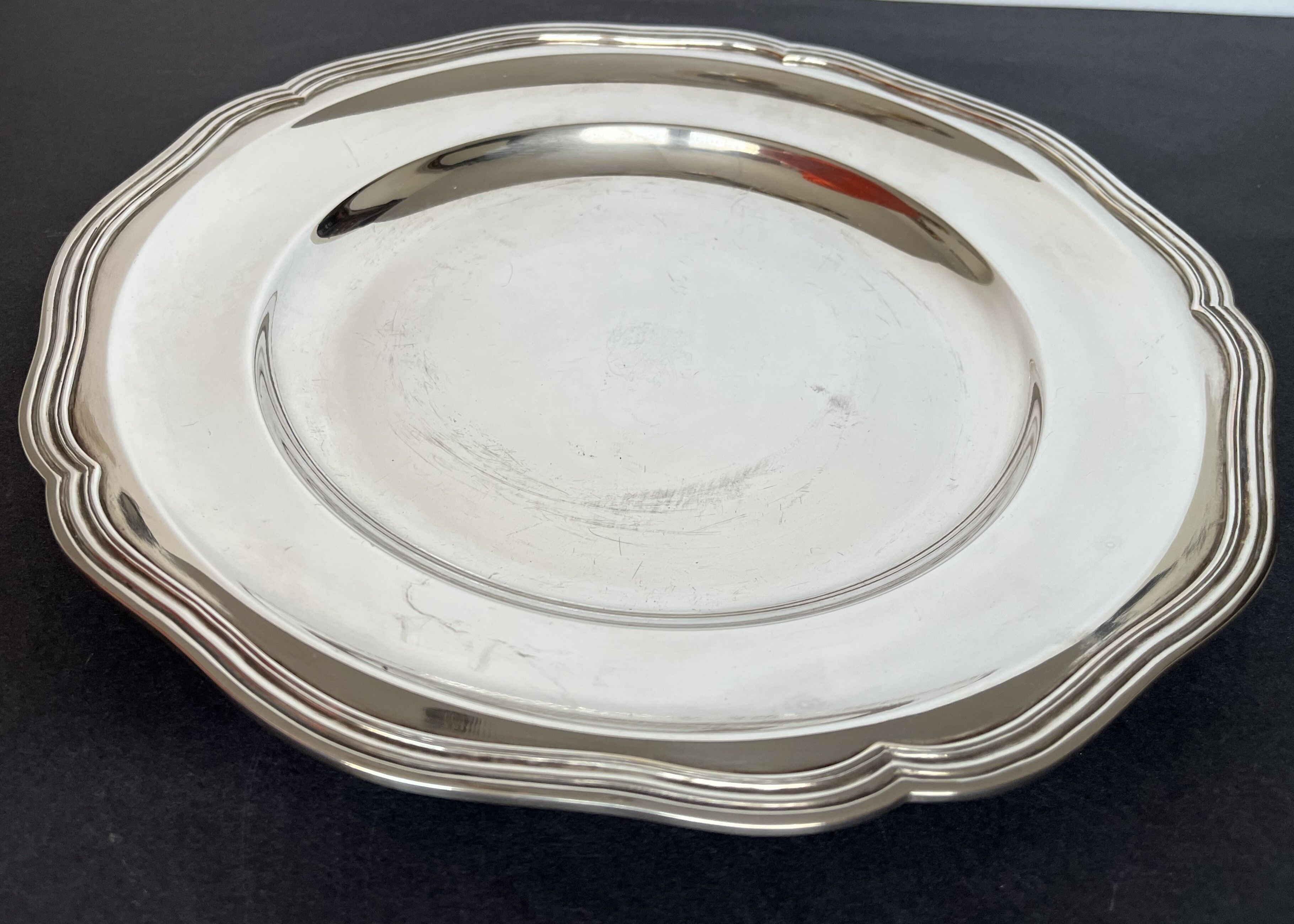 Round silver metal dish
