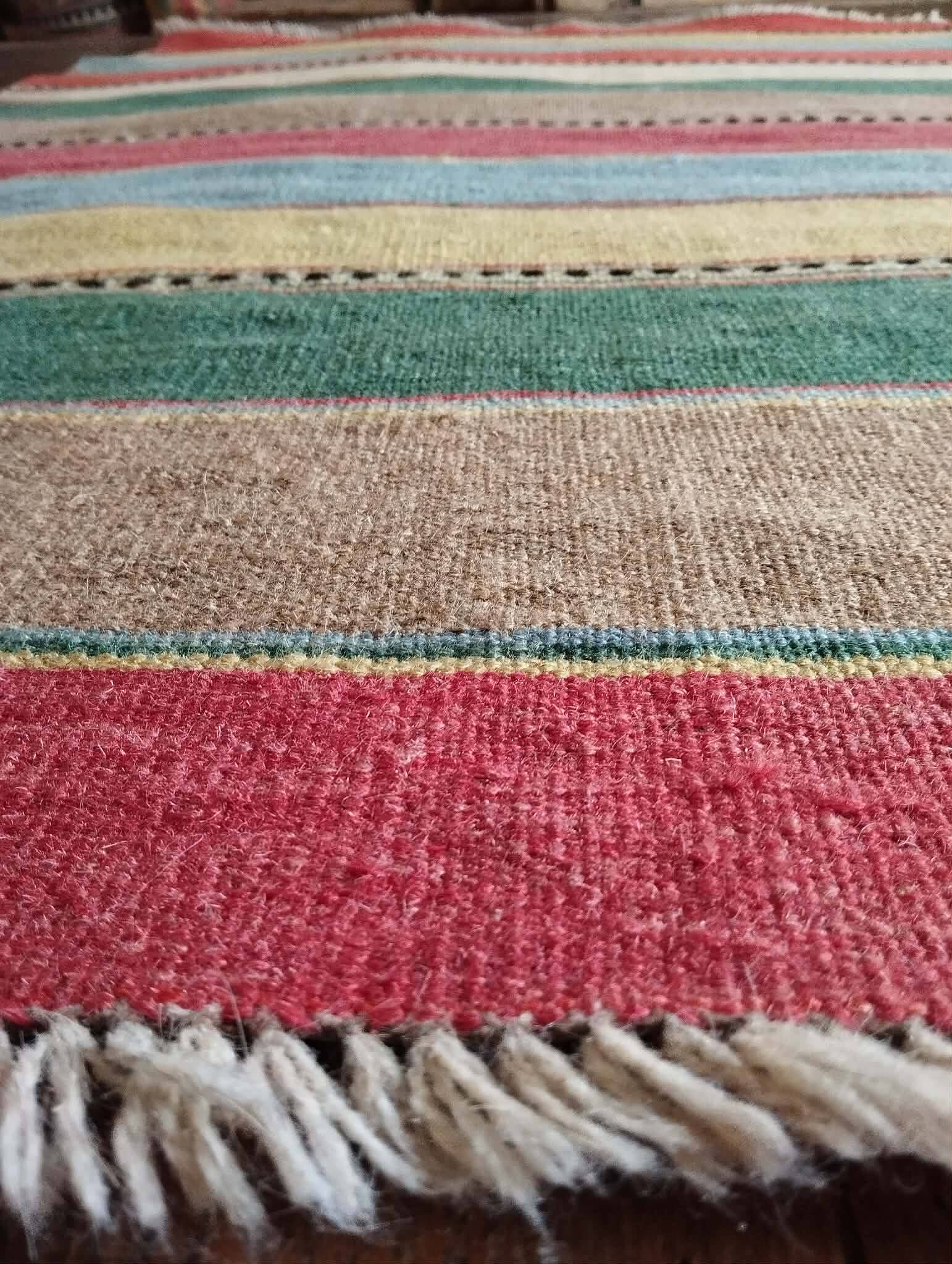 Handmade Persian Qashqai rug 165x110cm