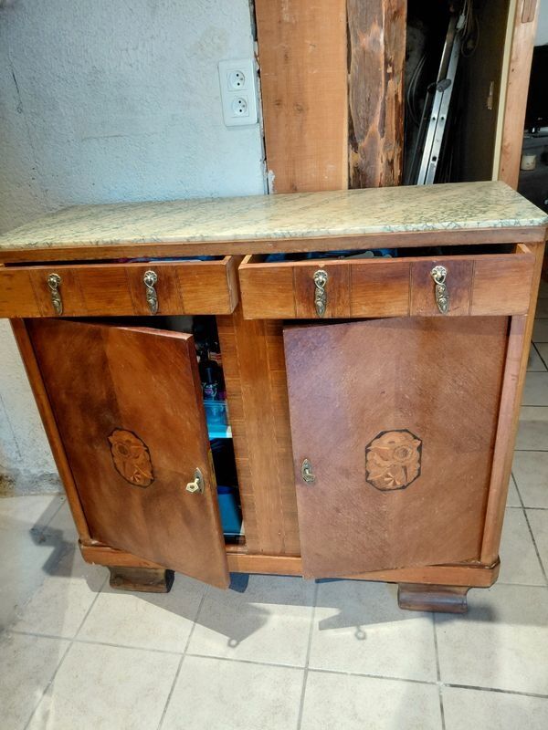 Old buffet