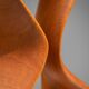 Sculpture abstraite avec des courbes organiques fluides.